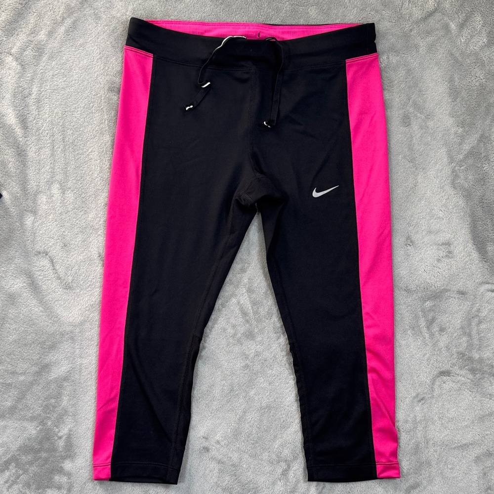 Women’s Nike Dri-Fit Cropped Leggings, size small